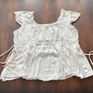 Xhilaration Cream Women's Blouse